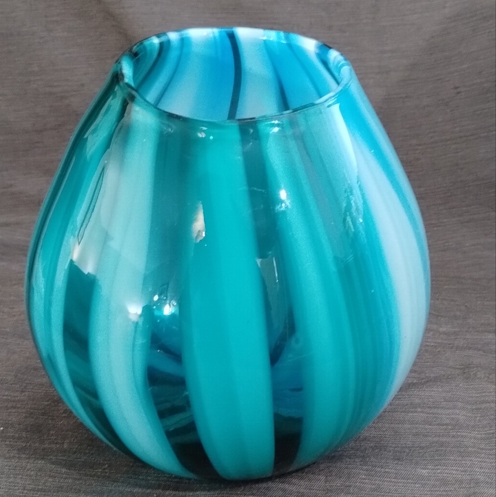 Antheopologie Tonal Lilith Glass Vase ~ Sold Out At Anthropologie, Stunning! - Picture 7 of 15